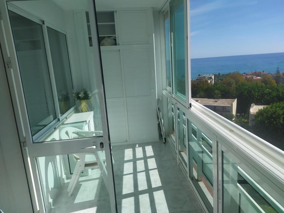 Carihuela Sea Views Lägenhet Torremolinos Exteriör bild
